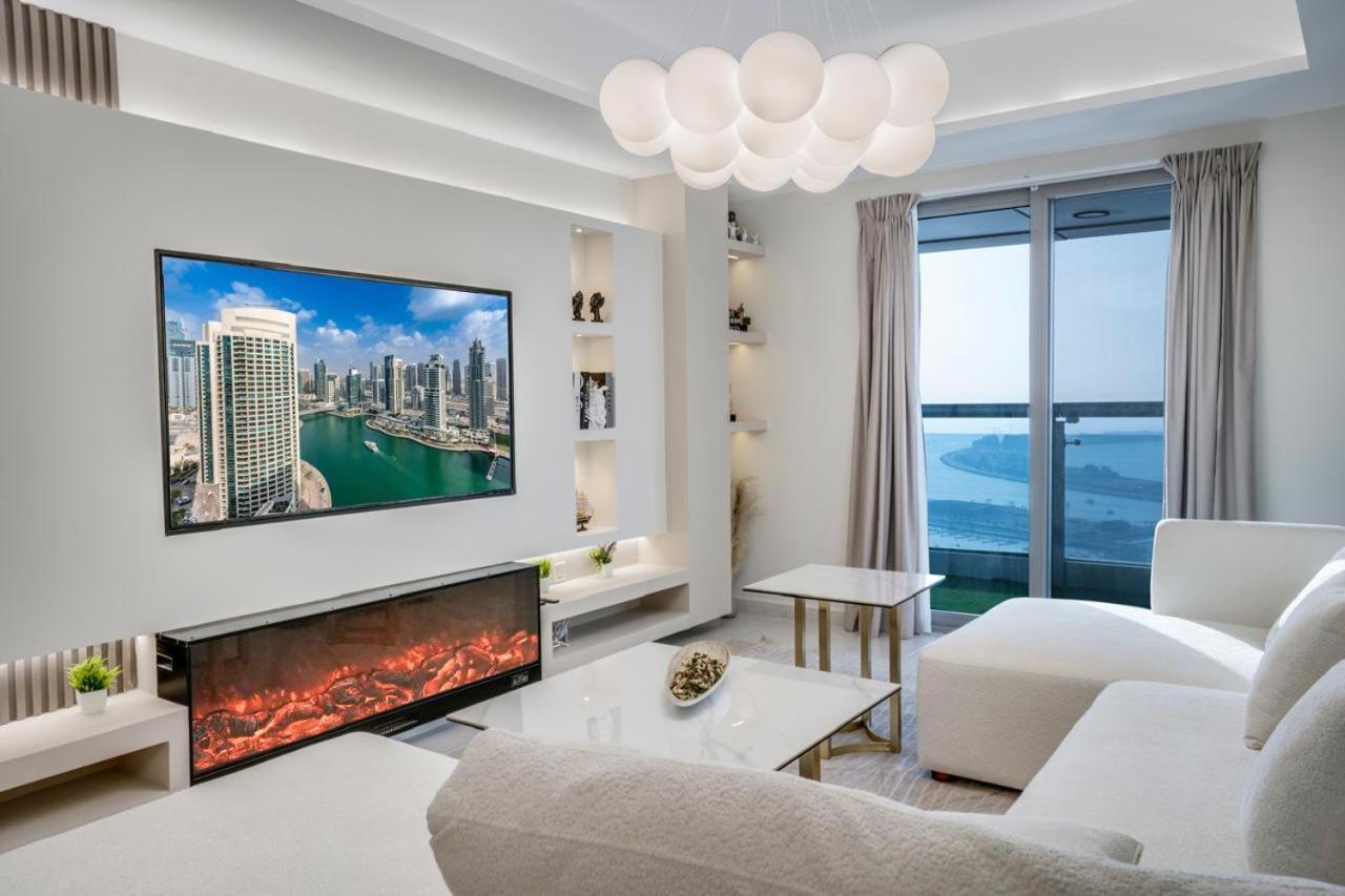 49 - Affordable Fully Serviced 2br Apartment, High Floor, Waterfront, Free Facility Access And Parking *